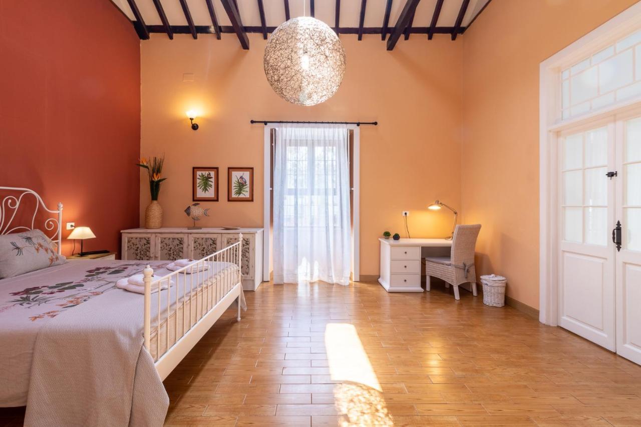 Casona Gildana: Historia, Patrimonio/E-Working Villa Arucas Luaran gambar